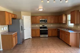 17698 W Maya Way, Surprise, AZ 85387 - Photo 10