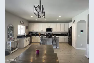 12376 W Sells Drive, Avondale, AZ 85392 - Photo 4