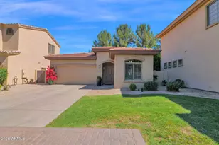 2018 W Periwinkle Way, Chandler, AZ 85248 - Photo 2