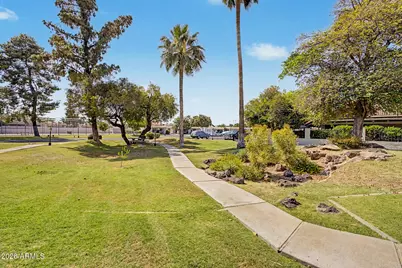 6555 N Maryland Circle, Phoenix, AZ 85013 - Photo 48