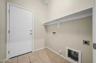 25271 W Pleasant Ln, Buckeye, AZ 85326 - Photo 18