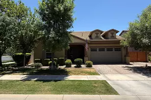 4095 E Comstock Dr, Gilbert, AZ 85296 - Photo 1