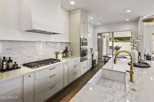 7676 E Tuckey Ln, Scottsdale, AZ 85250 - Photo 20