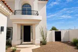 7676 E Tuckey Ln, Scottsdale, AZ 85250 - Photo 2