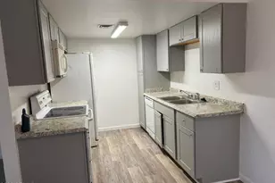 860 E Brown Rd, Mesa, AZ 85203 - Photo 2