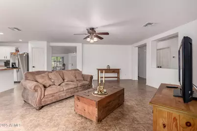3587 E Trigger Way, Gilbert, AZ 85297 - Photo 8