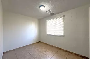 4317 N 71st Ln, Phoenix, AZ 85033 - Photo 14