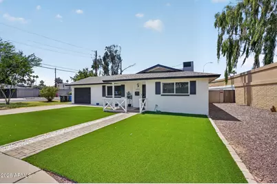1749 E Medlock Drive, Phoenix, AZ 85016 - Photo 2
