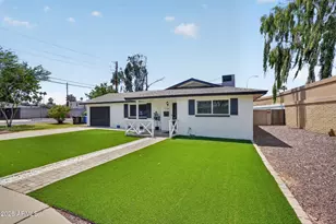 1749 E Medlock Dr, Phoenix, AZ 85016 - Photo 2
