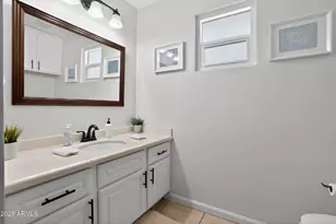1749 E Medlock Dr, Phoenix, AZ 85016 - Photo 22