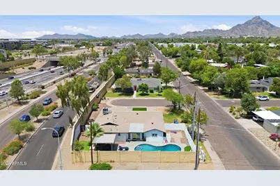 1749 E Medlock Drive, Phoenix, AZ 85016 - Photo 34