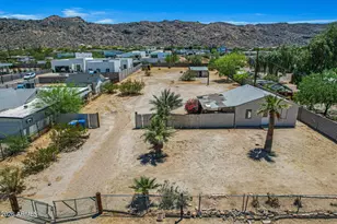 2237 E Desert Ln, Phoenix, AZ 85042 - Photo 1