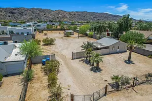 2237 E Desert Ln, Phoenix, AZ 85042 - Photo 2