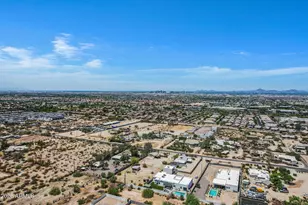2237 E Desert Ln, Phoenix, AZ 85042 - Photo 20