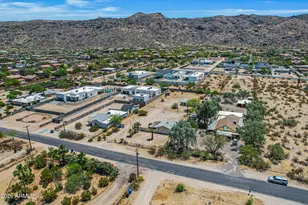 2241 E Desert Ln, Phoenix, AZ 85042 - Photo 8
