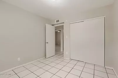 3243 N 77th Drive, Phoenix, AZ 85033 - Photo 18