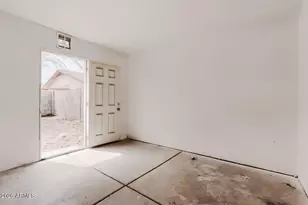 3243 N 77th Dr, Phoenix, AZ 85033 - Photo 24