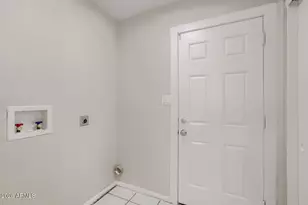 3243 N 77th Dr, Phoenix, AZ 85033 - Photo 22