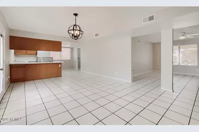 3243 N 77th Drive, Phoenix, AZ 85033 - Photo 10