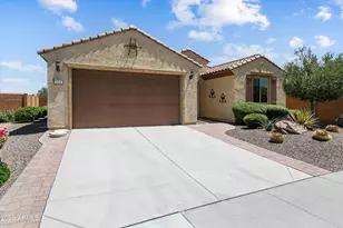 26042 W Kristal Way, Buckeye, AZ 85396 - Photo 2