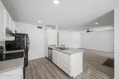 5236 W Peoria Avenue #127, Glendale, AZ 85302 - Photo 1