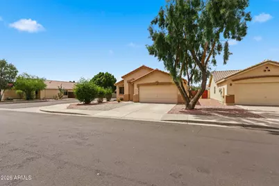 13517 W Young Street, Surprise, AZ 85374 - Photo 2