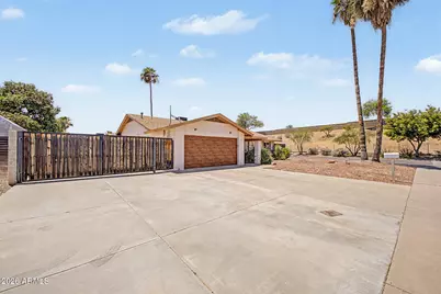 3401 E Dahlia Drive, Phoenix, AZ 85032 - Photo 2