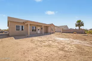 10364 W Mission Dr, Arizona City, AZ 85123 - Photo 28