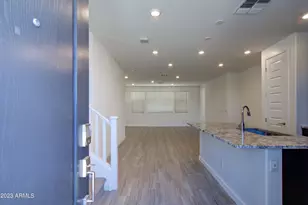 1087 E Chapman Dr, Chandler, AZ 85286 - Photo 2