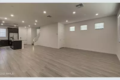 1087 E Chapman Drive, Chandler, AZ 85286 - Photo 6