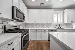 3030 N 38th St, Phoenix, AZ 85018 - Photo 10