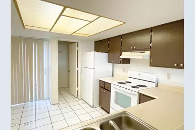 19601 N 7th Street #1008, Phoenix, AZ 85024 - Photo 2
