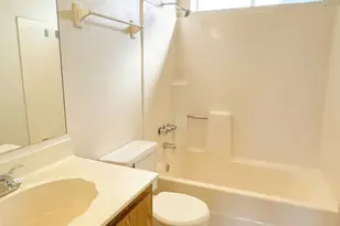 19601 N 7th St, Phoenix, AZ 85024 - Photo 14