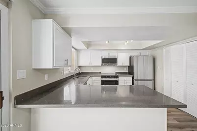 6536 N 43rd Avenue, Glendale, AZ 85301 - Photo 2