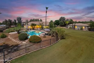 370 S Equestrian Ct, Gilbert, AZ 85296 - Photo 2