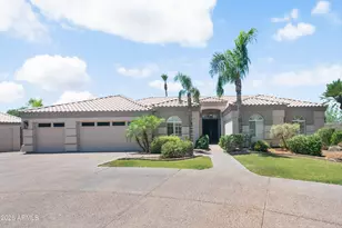 370 S Equestrian Ct, Gilbert, AZ 85296 - Photo 10