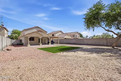 810 E Ross Avenue, Phoenix, AZ 85024 - Photo 22