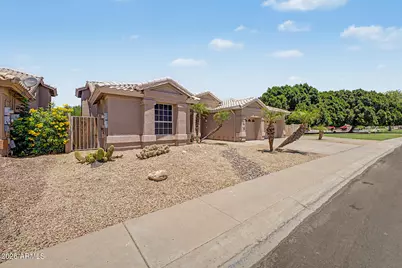 6334 W Louise Drive, Glendale, AZ 85310 - Photo 4