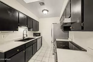 10807 W Northern Ave, Glendale, AZ 85307 - Photo 20
