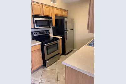 3301 E Earll Drive #Unit 119, Phoenix, AZ 85018 - Photo 1