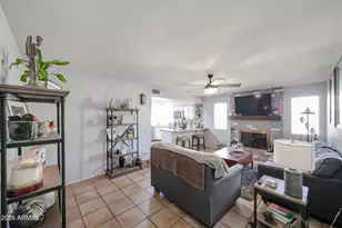 5126 W Mercer Ln, Glendale, AZ 85304 - Photo 8