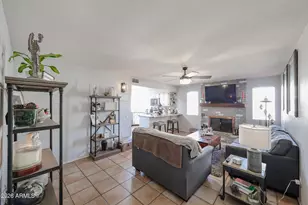5126 W Mercer Ln, Glendale, AZ 85304 - Photo 10