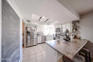 5126 W Mercer Ln, Glendale, AZ 85304 - Photo 14
