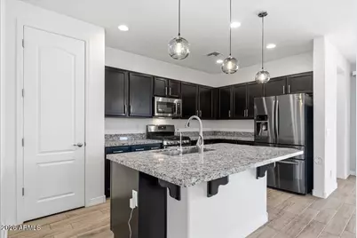 8613 S 41st Glen, Laveen, AZ 85339 - Photo 2