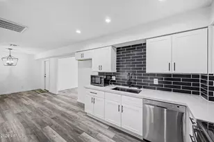 3030 N 64th Dr, Phoenix, AZ 85033 - Photo 12