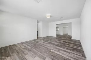 3030 N 64th Dr, Phoenix, AZ 85033 - Photo 4