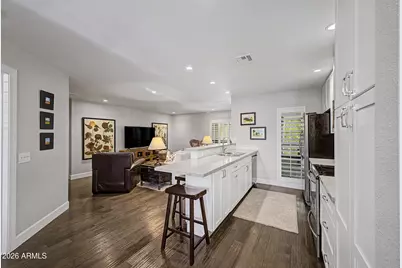 5221 N 24th Street #206, Phoenix, AZ 85016 - Photo 1
