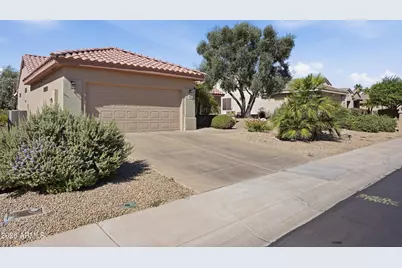 18132 N Villa Bella Drive, Surprise, AZ 85374 - Photo 2