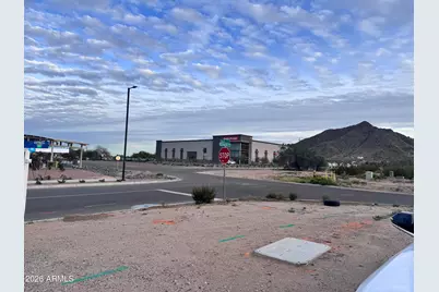 35564 N Ellsworth Avenue, San Tan Valley, AZ 85144 - Photo 2