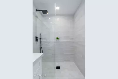 10 W Georgia Avenue #16, Phoenix, AZ 85013 - Photo 4